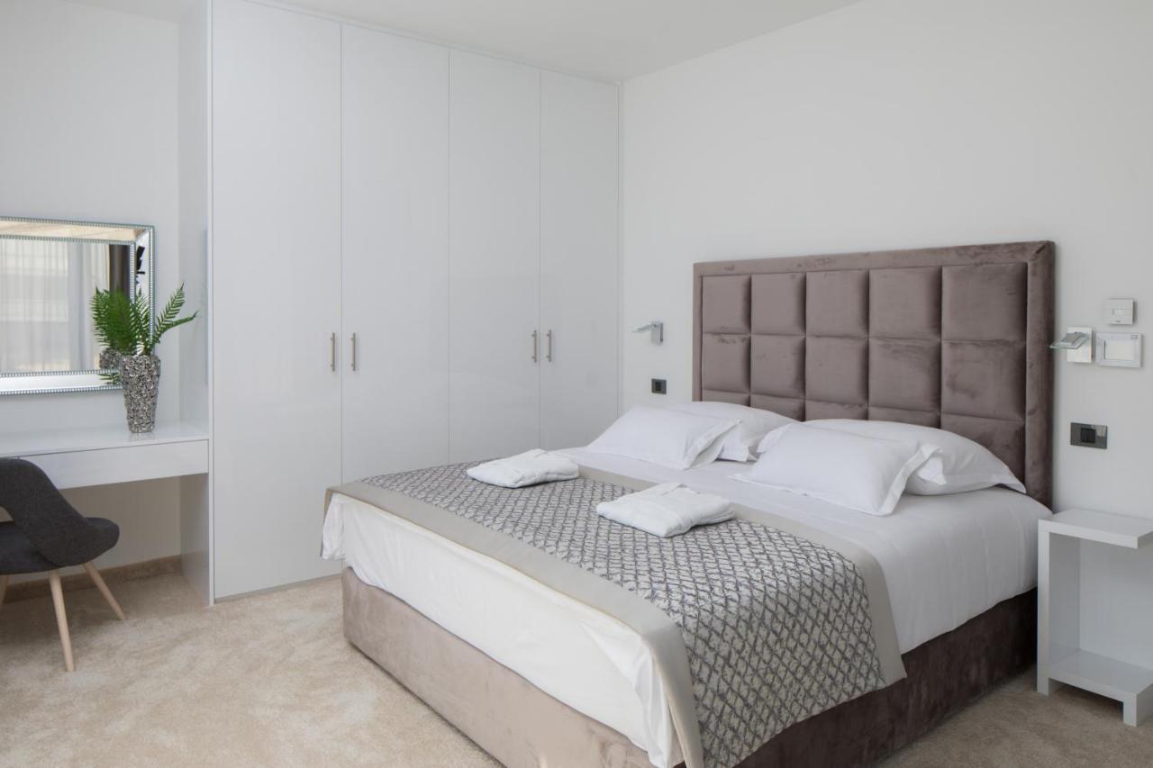 Luxury Apartments Baotic トロギール エクステリア 写真