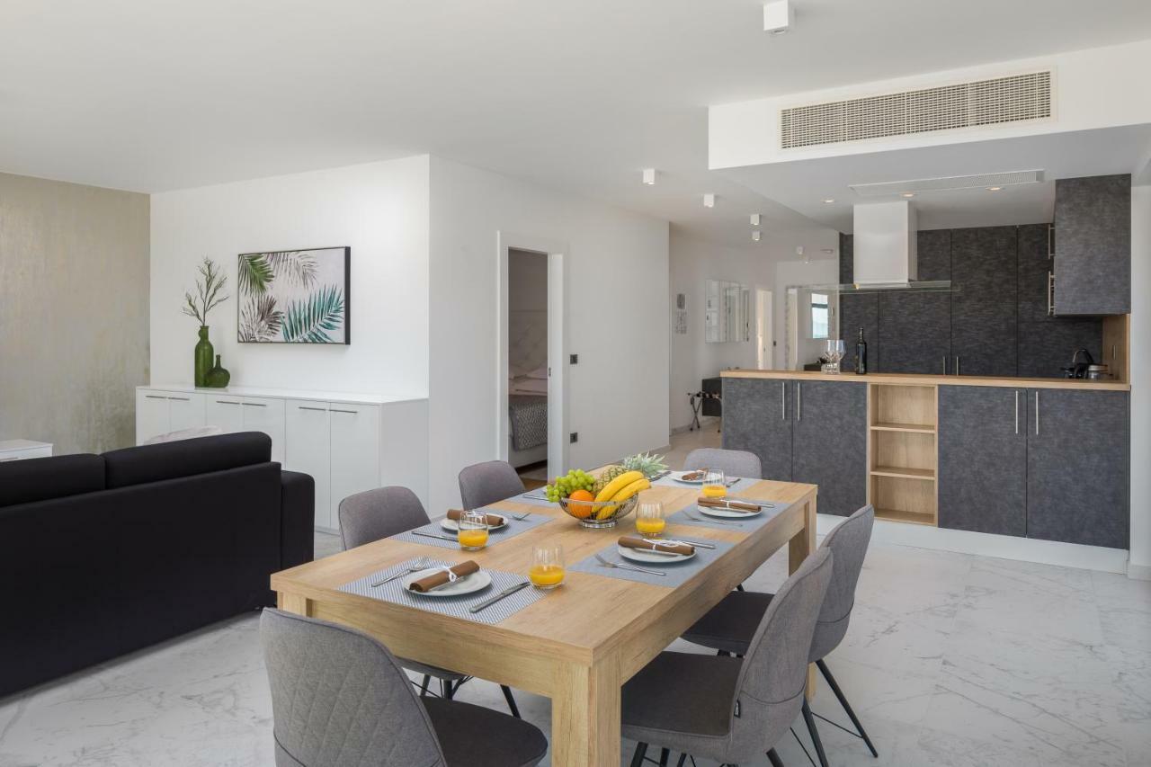 Luxury Apartments Baotic トロギール エクステリア 写真