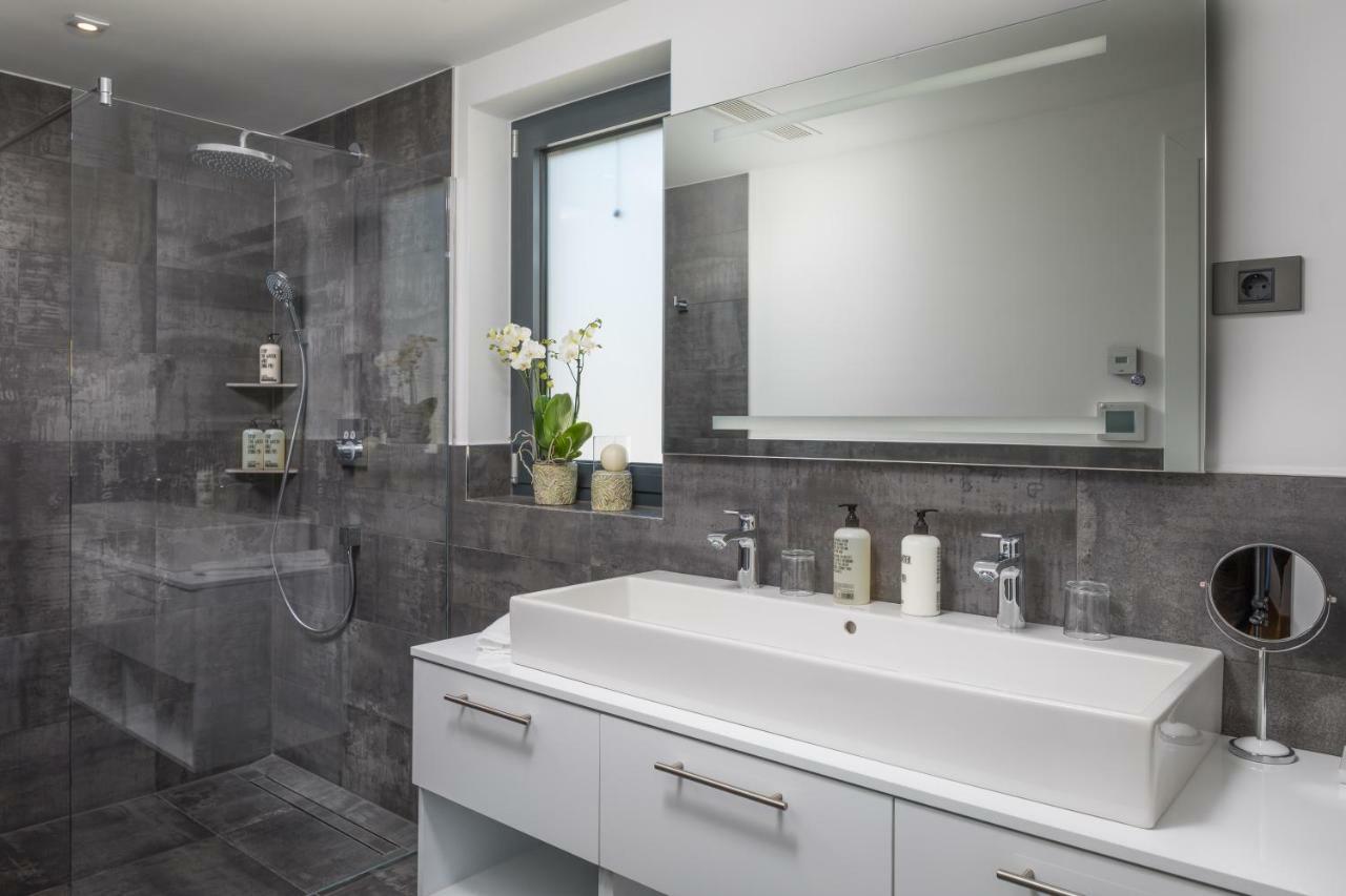 Luxury Apartments Baotic トロギール エクステリア 写真